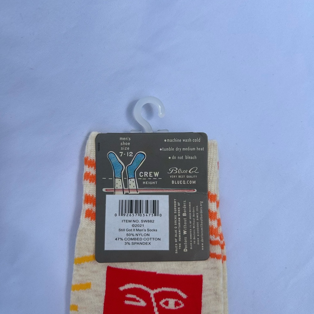 Blue Q Cream Crew Socks with Red, Orange, Yellow & Teal Accents size 7-12 NWT - Picture 4 of 5